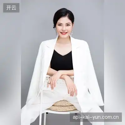 伏月彤